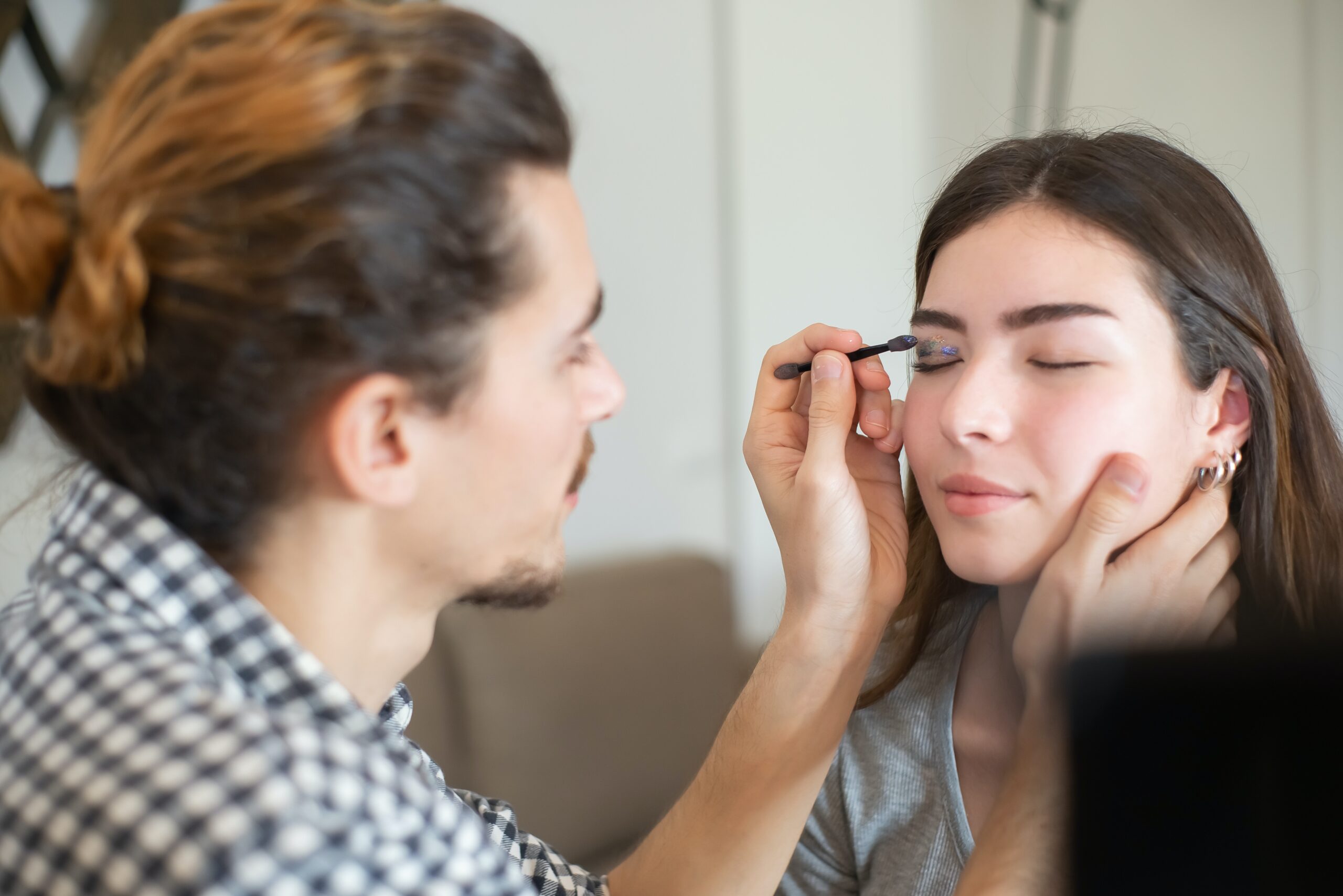 How To Turn Eyeshadow Into Eyeliner?